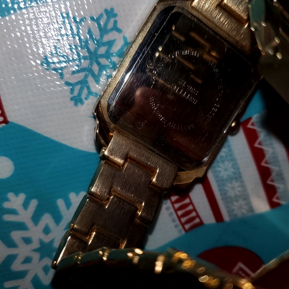 Gold Square Dial Watch - Picture 11 of 13